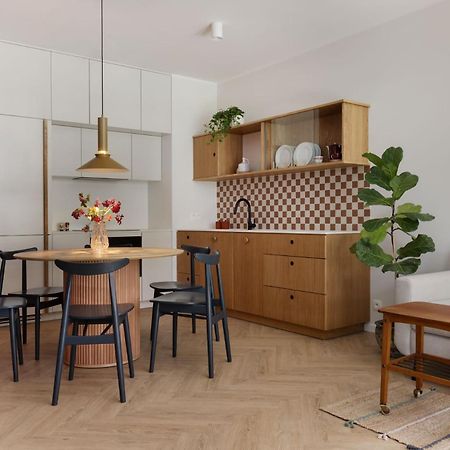 Solidarnosc Three Bedrooms & Garden Apartment Gdansk Exterior photo